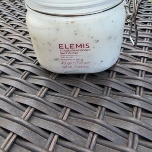 ELEMIS Frangipani Monoi Salt Glow - White